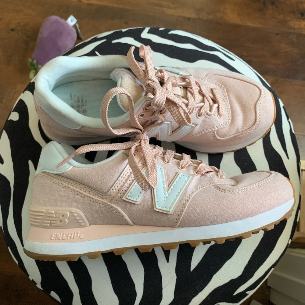 New Balance Women’s Sneaker!